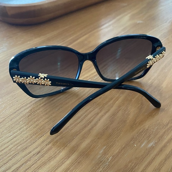 Tiffany sunglasses - Picture 12 of 16